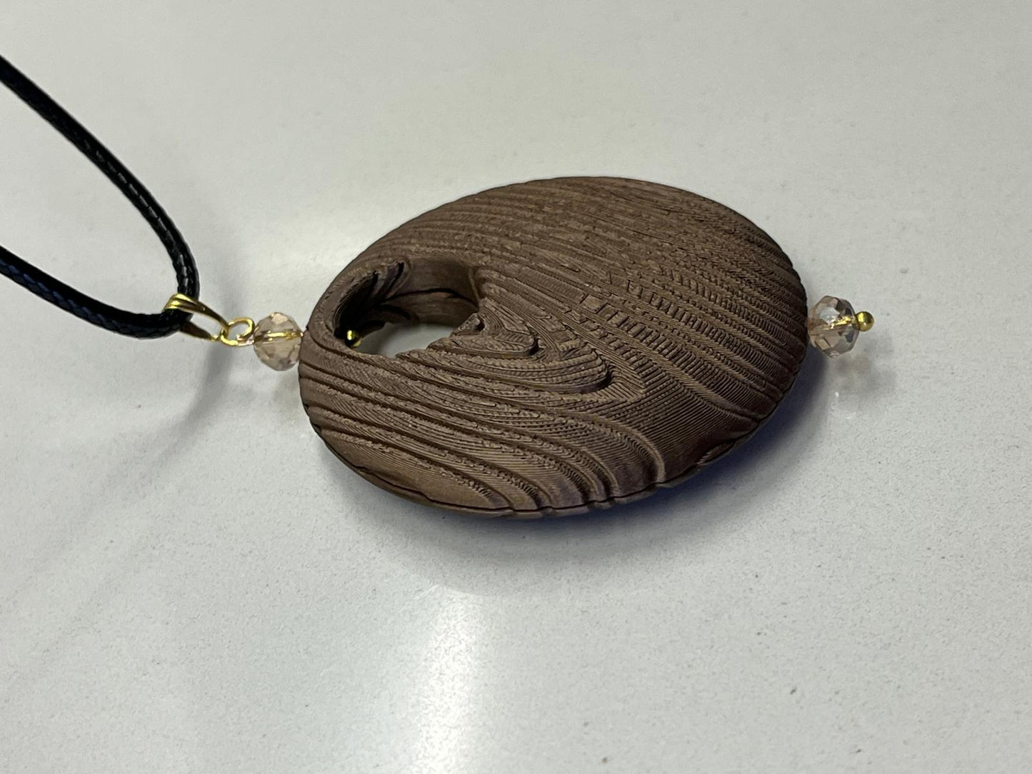 Gabriel portale con i defunti